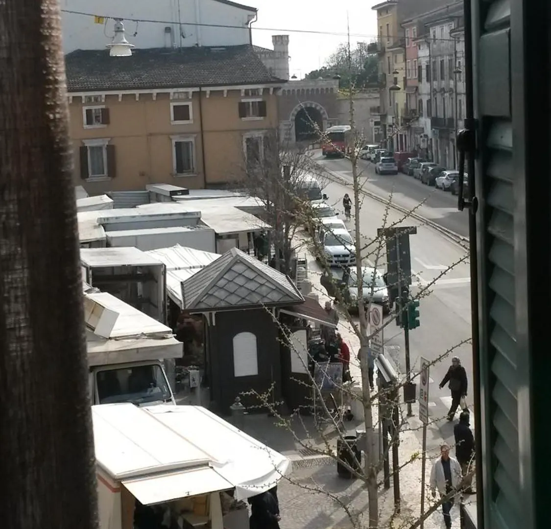 L'Angolo Di Barbara Apartment Verona Italy
